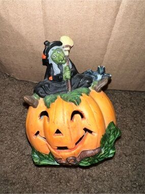 Festive Orange Pumpkin Witch Figurine - Candle Halloween Decor